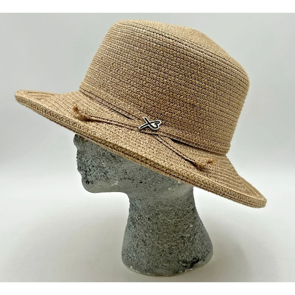 Betmar New York Beige Paper Straw Boater Hat Womens Resort Sun Hat